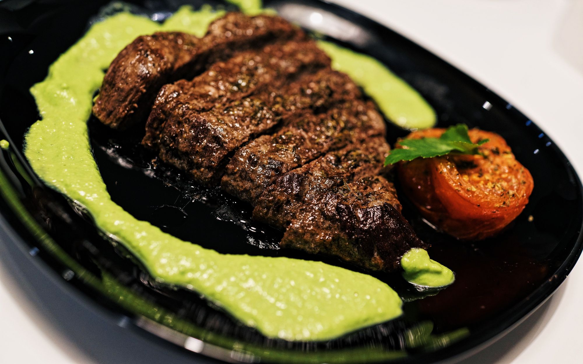 Peas puree and steak